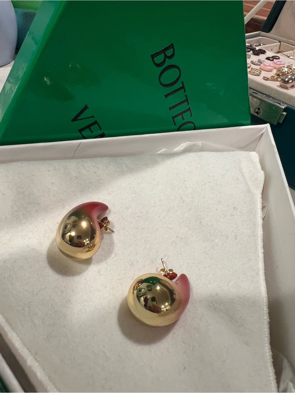 Bottega Veneta Gold and Red Gradient Teardrop Stud Earrings - Picture 3 of 5
